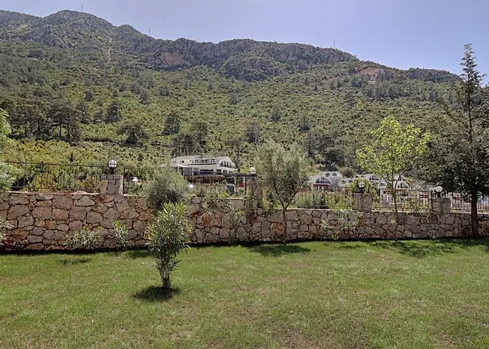 Detached With Private Pool In Oeluedeniz, Villa *