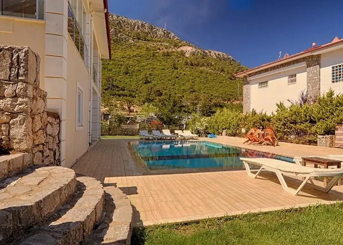Villa Detached With Private Pool In Oeluedeniz,