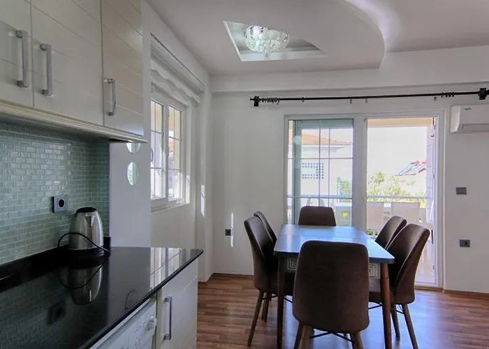 Detached With Private Pool In Oeluedeniz, Villa *