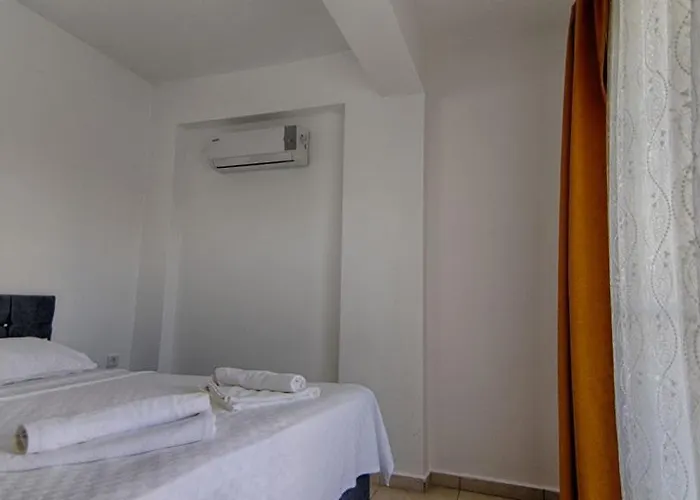 Detached With Private Pool In Oeluedeniz, Villa Fethiye