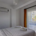 Detached With Private Pool In Oeluedeniz, Villa Fethiye