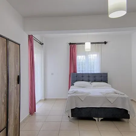 Villa Detached With Private Pool In Oeluedeniz,