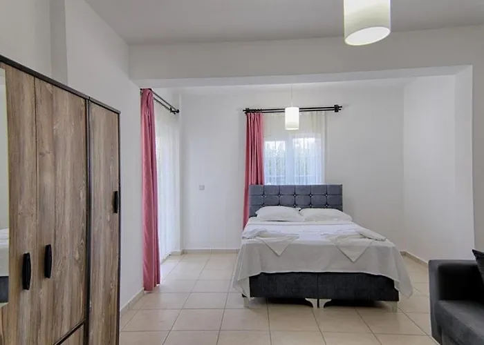 Вилла Detached With Private Pool In Oeluedeniz,