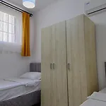 Detached With Private Pool In Oeluedeniz, 费特希耶