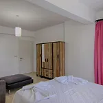 Detached With Private Pool In Oeluedeniz, * 费特希耶