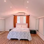 Detached With Private Pool In Oeluedeniz, 费特希耶